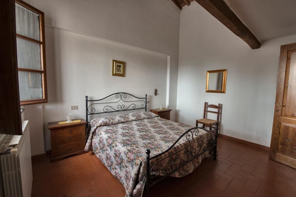 Agriturismo Poggio Al Tesoro Crespina Rum bild