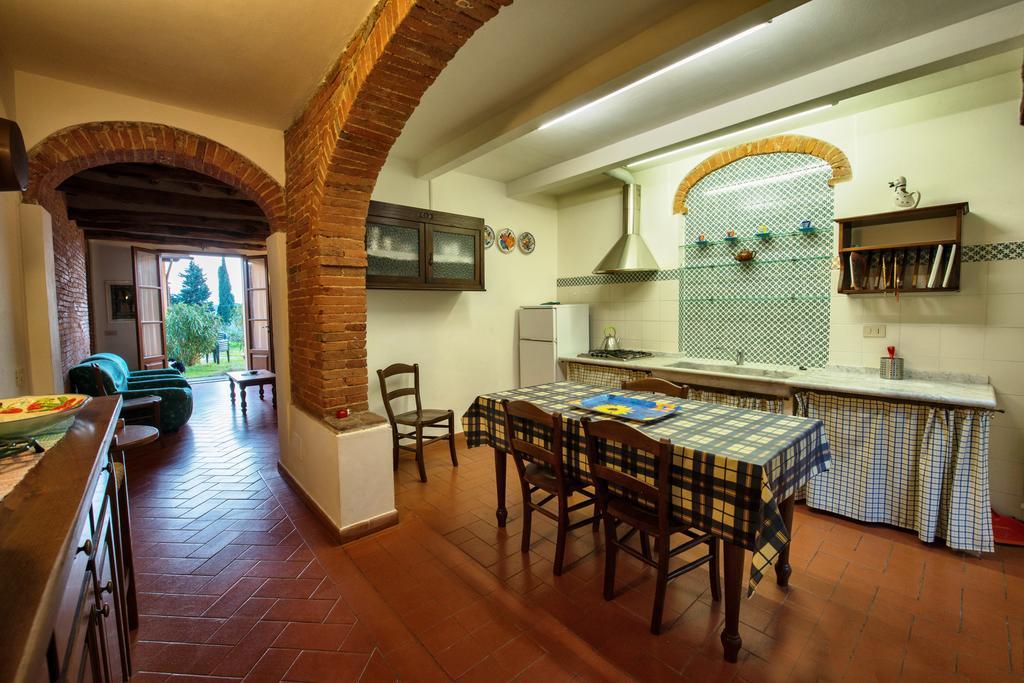Agriturismo Poggio Al Tesoro Crespina Exteriör bild