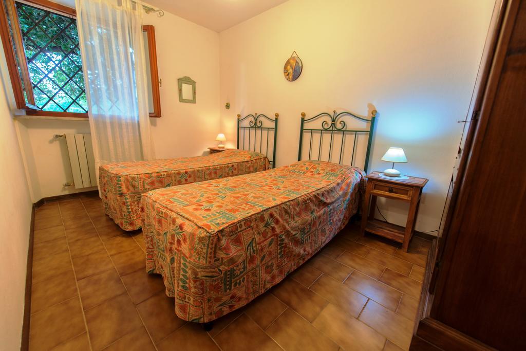 Agriturismo Poggio Al Tesoro Crespina Exteriör bild